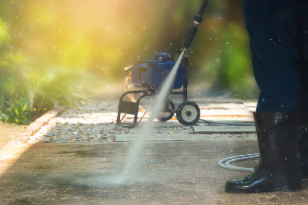 Best Building Exterior Washing  in Mineola, NY